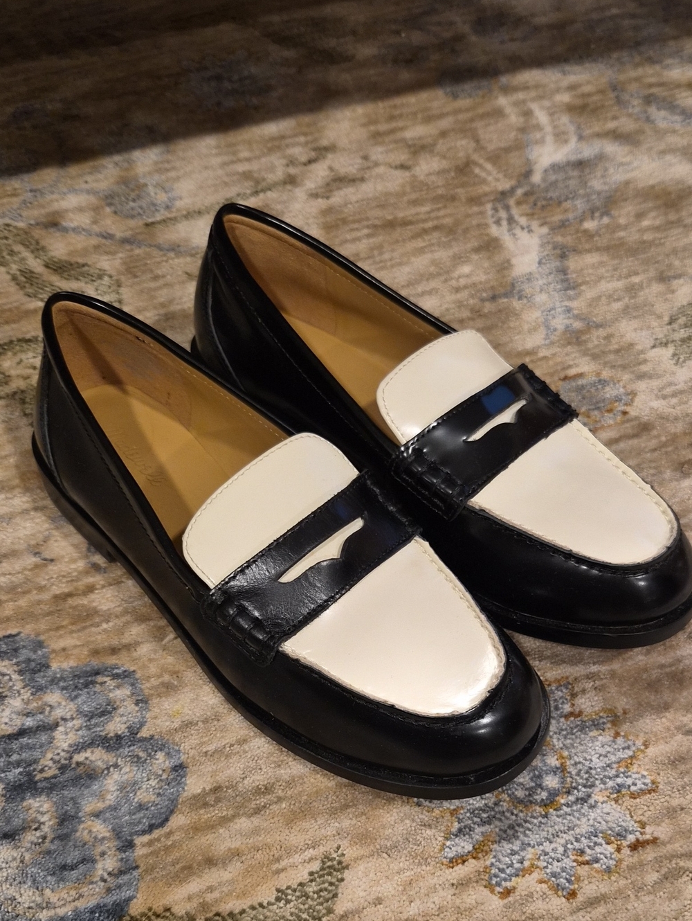 Madewell Black and Cream Leather Penny Loafers
